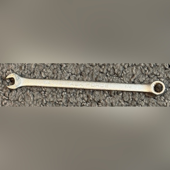 Task Force 1/4” Chrome Vanadium Combination Wrench - Picture 3 of 3